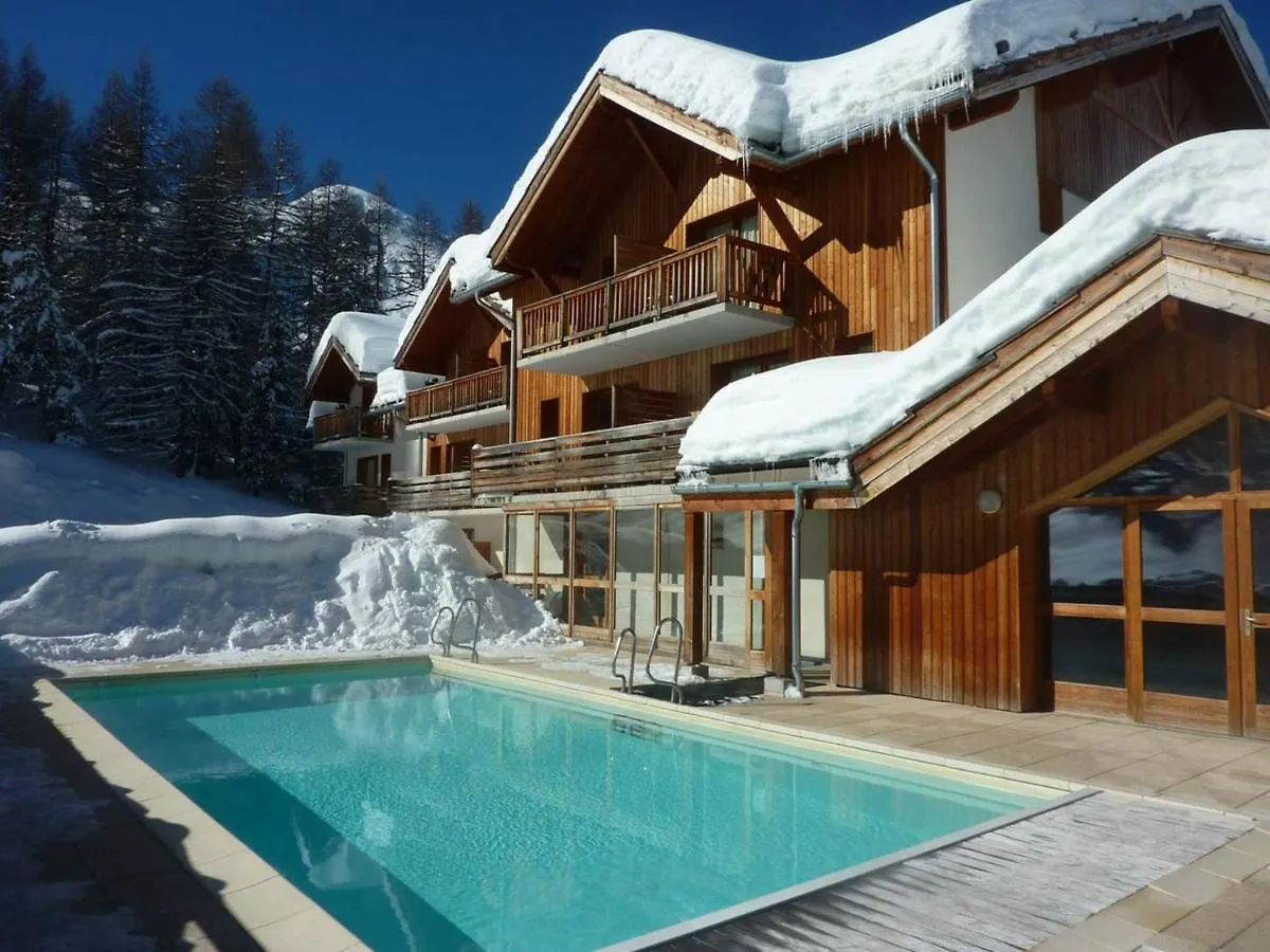 Chalet Mitoyen Aux Orres 1800 Avec Piscine Chauffee, Sauna, Hammam, Pour 6/7 Pers. A Deux Pas Des Pistes - Fr-1-322-114 Les Orres France